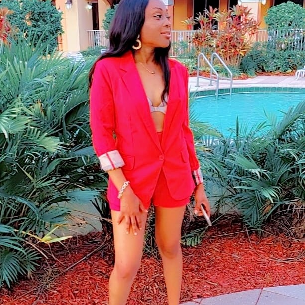 Tina red shorts